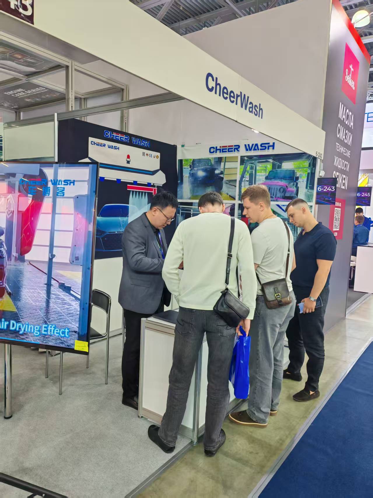 Cheer Wash впечатляет на международной выставке автомобильной промышленности №1 в России
